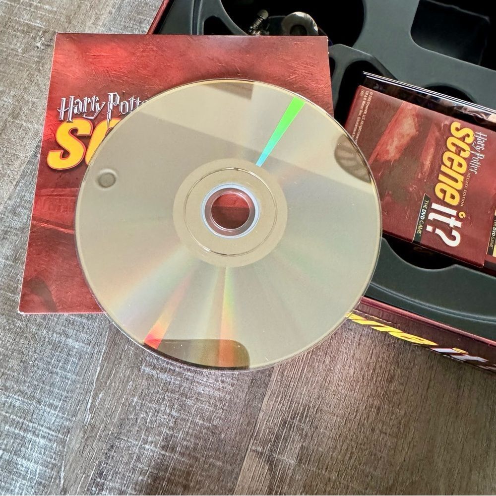 Harry Potter Scene It? Deluxe Edition DVD Game - Picture 5 of 5